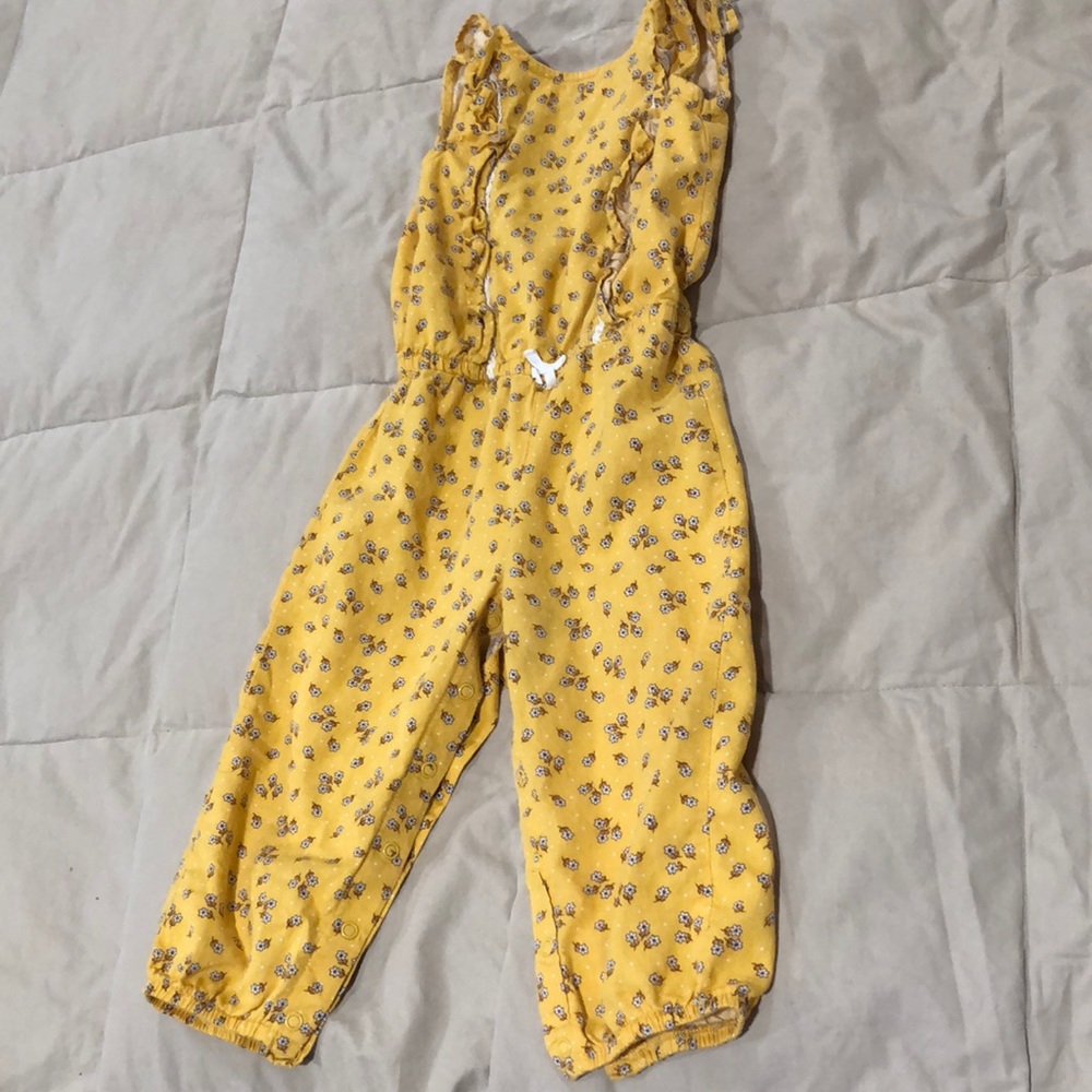 Ruffle romper
